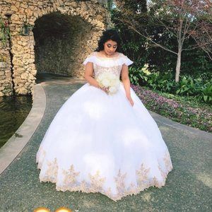 Meet your Posher, Iris